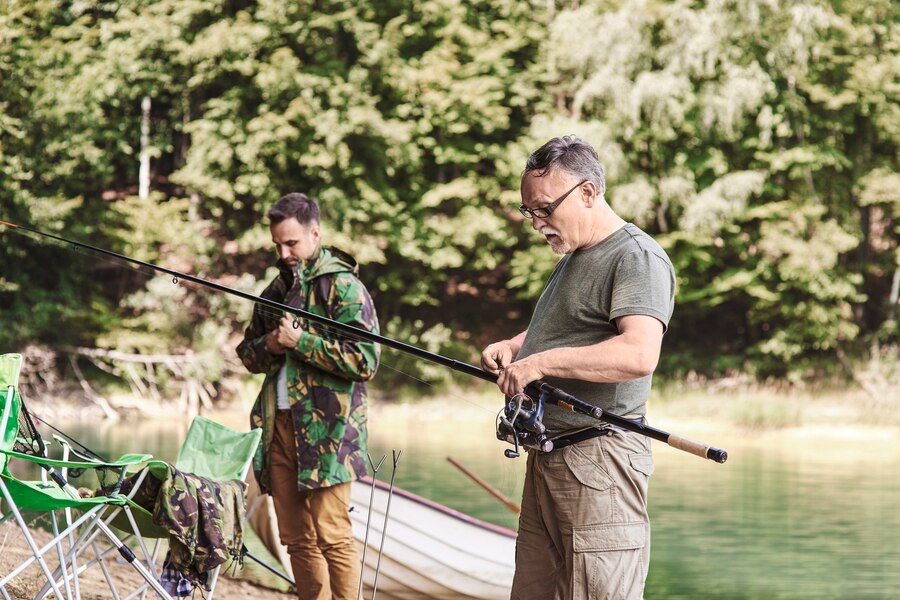 men-make-preparations-fishing_329181-19893